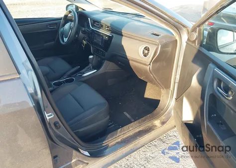 2017 Toyota Corolla Le z USA, uszkodzony, nr VIN 2T1BURHE9HC918770